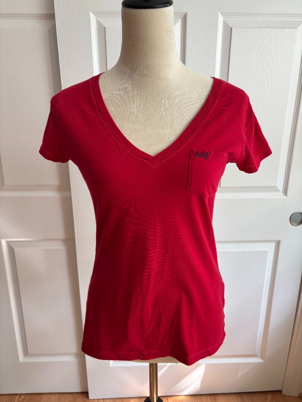 Abercrombie & Fitch Red Pocket Tee-Size Medium